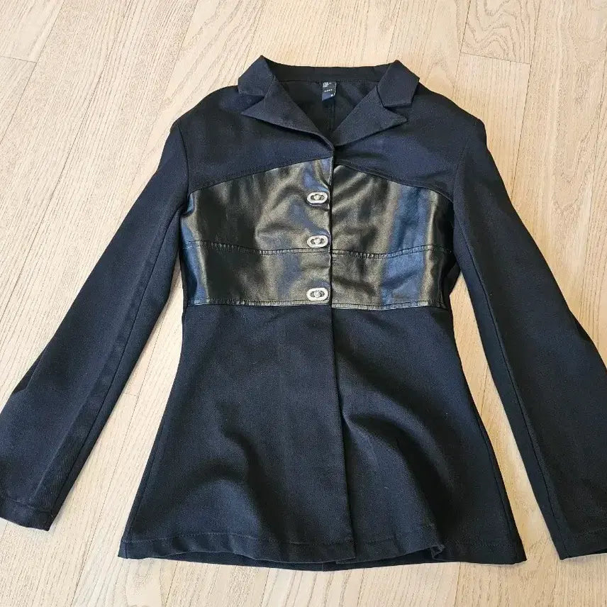 [BUNJANG] Cider Women's Jacket Leather Unique Design / cider 여성 재킷