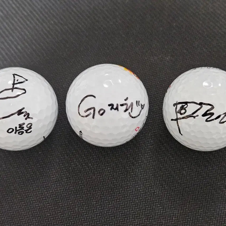 [BUNJANG] KLPGA Golf Autographed Ball Bundle Set (Park Hyun-kyung, Lee Dong-eun, Go Ji-won) / KLPGA 박현경, 이동은, 고지원 여자골프 프로선수 친필싸인공