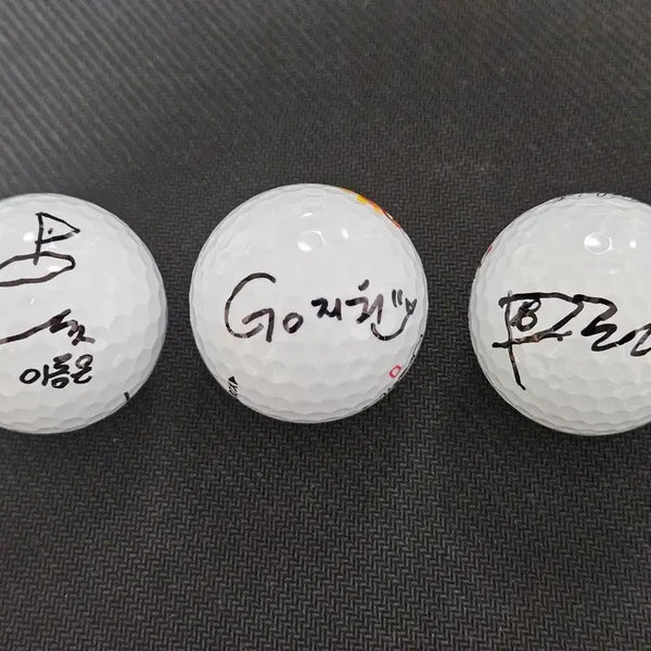 [BUNJANG] KLPGA Golf Autographed Ball Bundle Set (Park Hyun-kyung, Lee Dong-eun, Go Ji-won) / KLPGA 박현경, 이동은, 고지원 여자골프 프로선수 친필싸인공