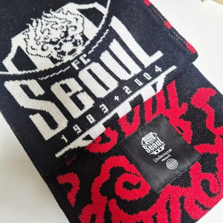 [BUNJANG] FC Seoul Undermycar Collaboration Knit Scarf / FC서울 언더마이카 콜라보 니트 머플러