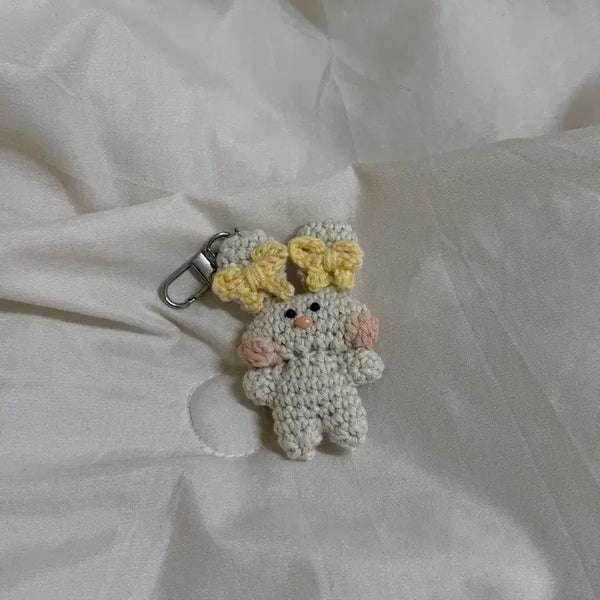 [BUNJANG] Handmade Knitted Rabbit Keychain with Ribbon Detail / 핸드메이드 뜨개 토끼 키링