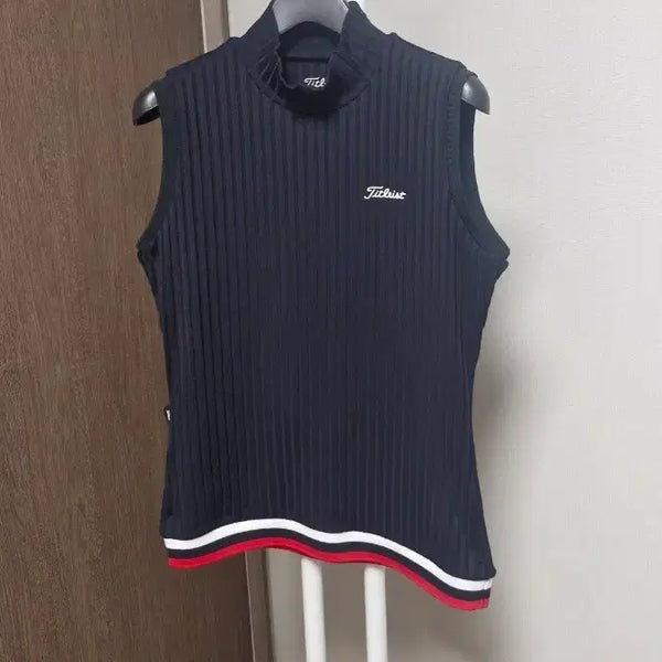[BUNJANG] Titleist Golf Wear Sleeveless Knit Black / 타이틀리스트(S/85) 골프웨어 민소매 니트 블랙