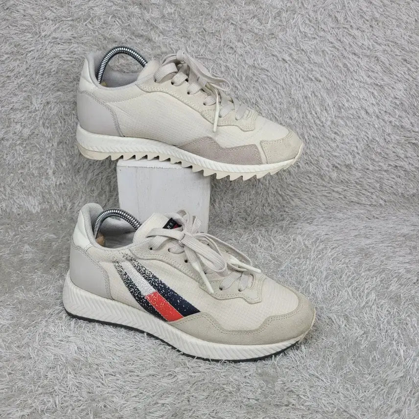 [BUNJANG] Tommy Hilfiger Sneakers / 구제짱짱맨 230 타미힐피거 이노이노 스니커즈