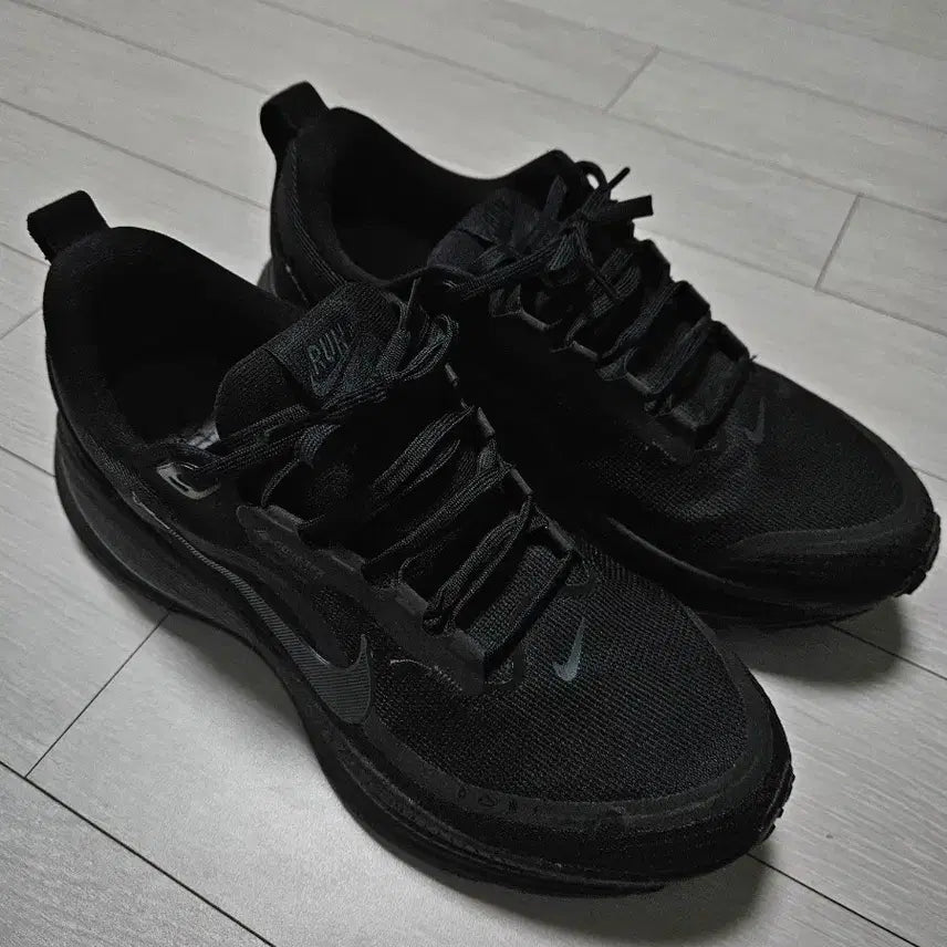 [BUNJANG] Nike Vomero 18 Gore-Tex Running Shoes (Size 260) / 나이키 보메로 18 고어텍스 260사이즈