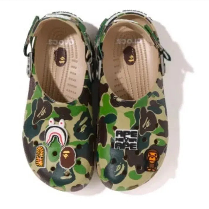[BUNJANG] BAPE CAMO x Crocs Collaboration Sandals / 배이프카모 x 크록스 남녀 샌들
