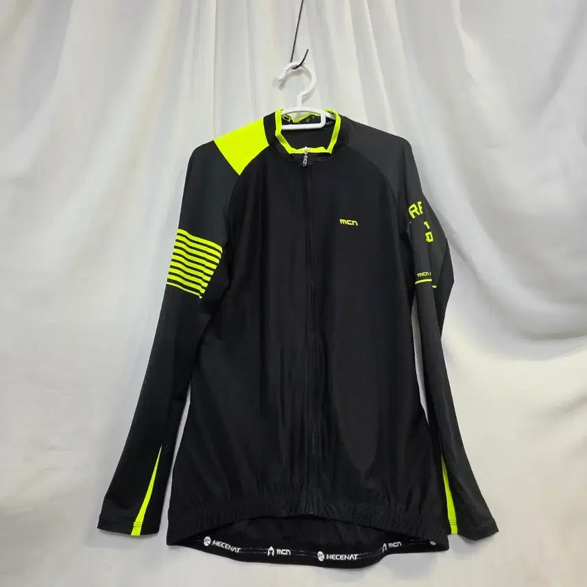 [BUNJANG] MCN Men's Cycling Jacket Black/Fluorescent Size 100 / mcn 사이클링남성블랙/형광자켓100