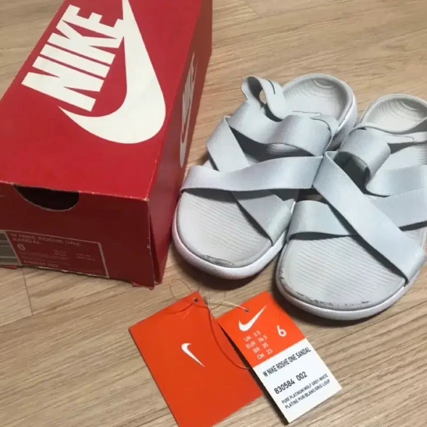[BUNJANG] Nike Roshe One Women's Sandals / 우먼스 나이키 로쉐 원 샌들