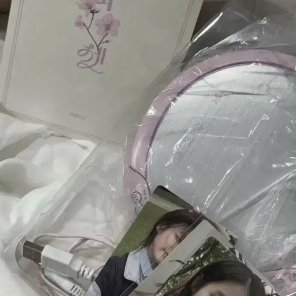 [BUNJANG] IU (아이유) Flower Bookmark (꽃갈피) Album (Sealed) / 아이유 꽃갈피 앨범 판매
