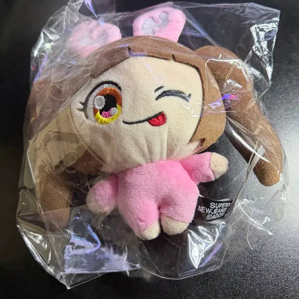 [BUNJANG] NewJeans Murakami Hanni Doll / 뉴진스 무라카미 인형 하니