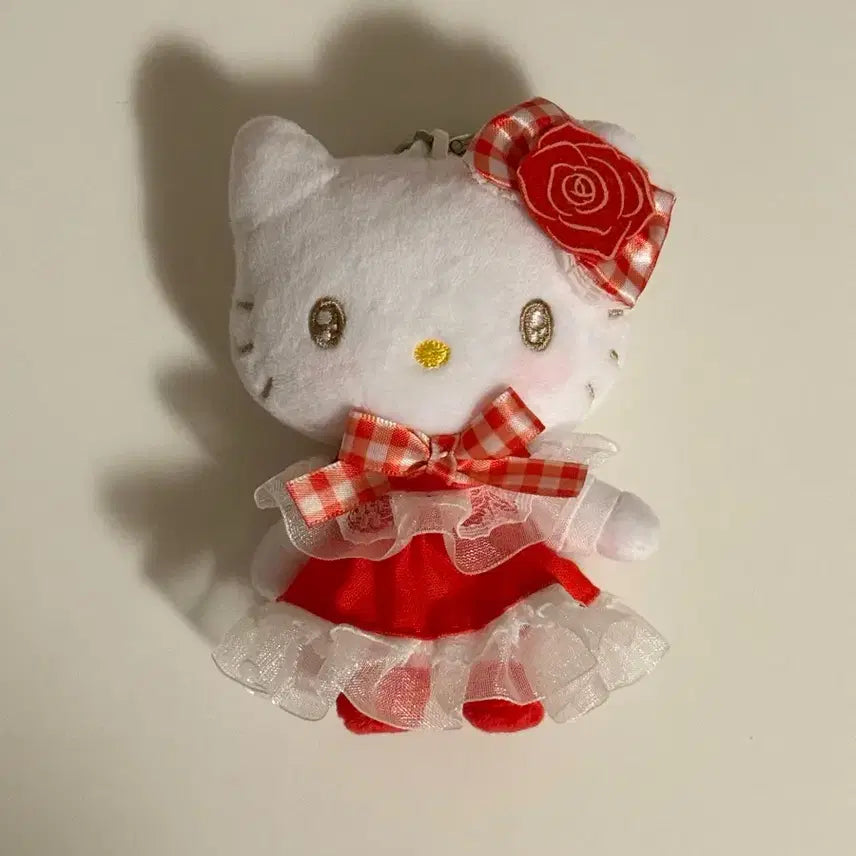 [BUNJANG] Sanrio x 7-Eleven Collaboration Hello Kitty Plush Doll / 산리오 세븐일레븐 콜라보 빼빼로 한정 헬로키티 인형