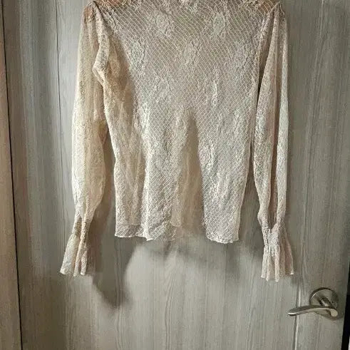 [BUNJANG] Lace Blouse / 새상품 레이스블라우스
