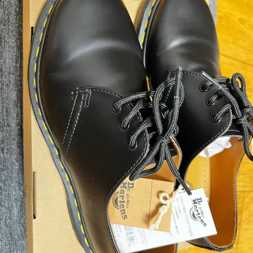 [BUNJANG] Dr. Martens 1461 Black Smooth Leather Shoes UK 7 / US 8 / 닥터마틴 3홀 블랙 스무스 1461 260사이즈 11838002