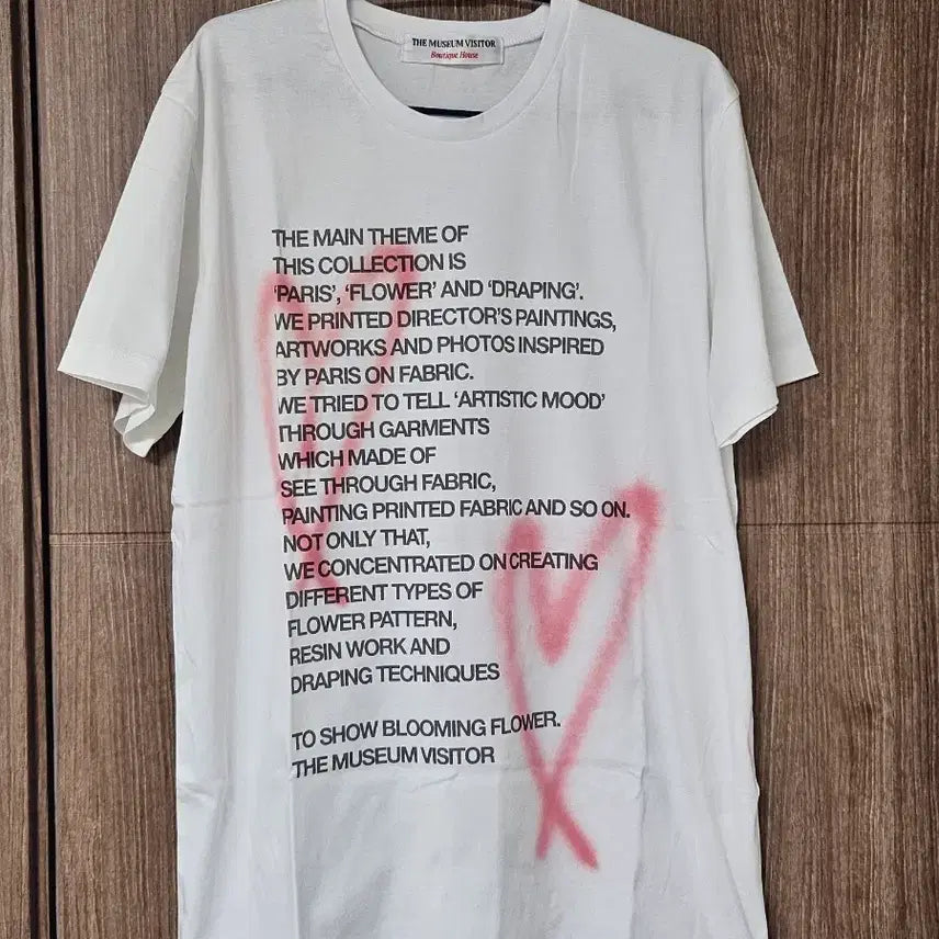 [BUNJANG] The Museum Visitor White Graphic T-Shirt M / 더 뮤지엄 비지터 화이트 그래픽 반팔 티셔츠 M