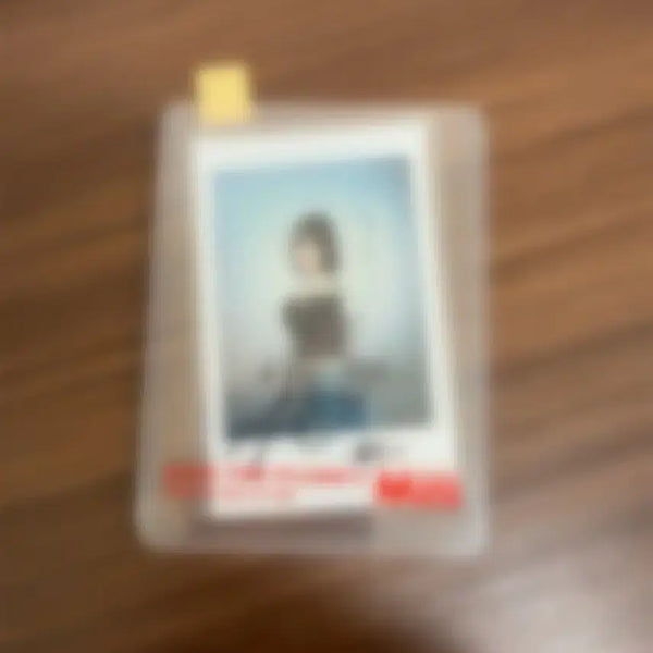 [BUNJANG] GFRIEND Yuju Signed Polaroid / 여자친구 유주 싸인 폴라로이드 싸폴 양도합니다