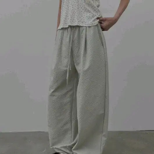 [BUNJANG] Black Up Seersucker Navy Two-Way Banding Pants / 블랙업 시어서커 네이비 투웨이 밴딩팬츠