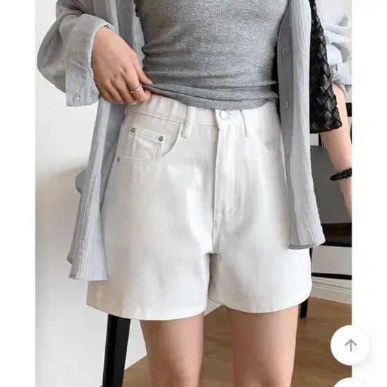 [BUNJANG] White Shorts / 새상품 흰 반바지