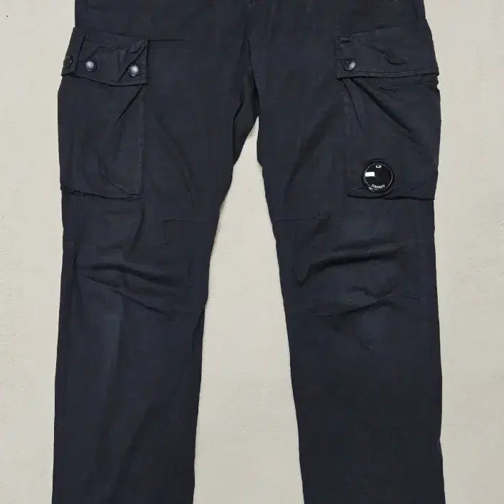 [BUNJANG] CP Company Lens Cargo Pants / CP 컴퍼니 렌즈 와펜 카고 팬츠 급처