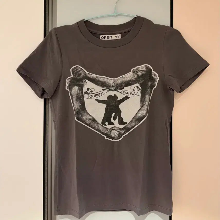 [BUNJANG] Open YY Hug and Heart Short-Sleeve T-Shirt (S) / 오픈와이와이 허그앤하트 반팔티 (S)
