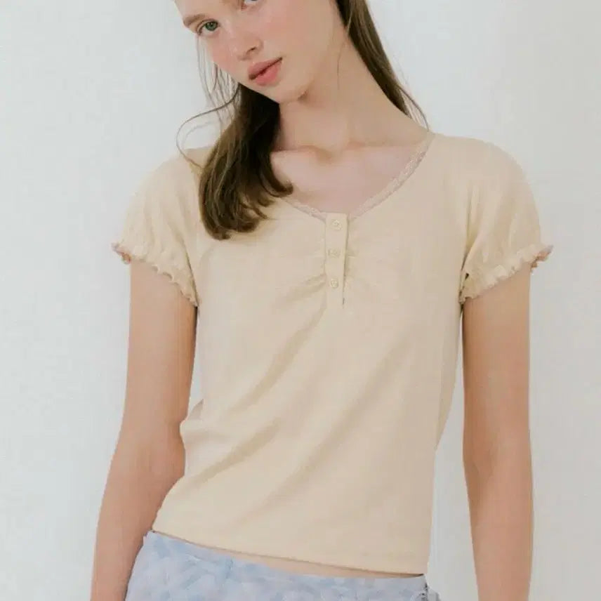 [BUNJANG] Lettera Lace Shirring Tee (Beige) / 레테라 Lace Shirring Tee(beige)