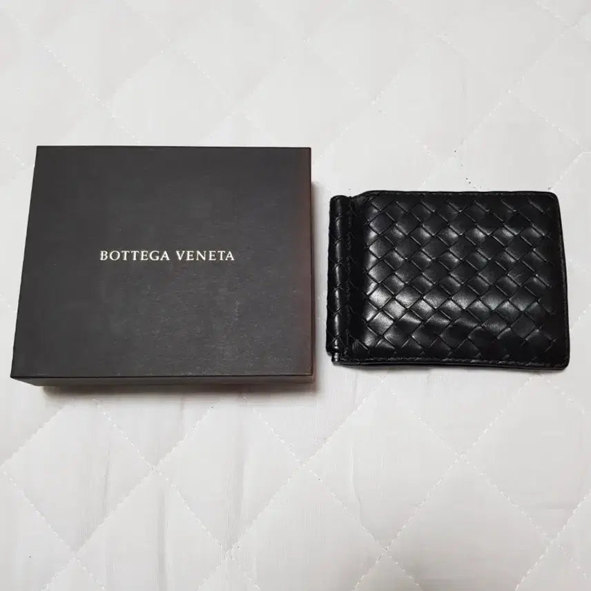 [BUNJANG] Bottega Veneta Intrecciato Bifold Wallet Black / 보테가베네타 인트레치아토 반지갑 블랙