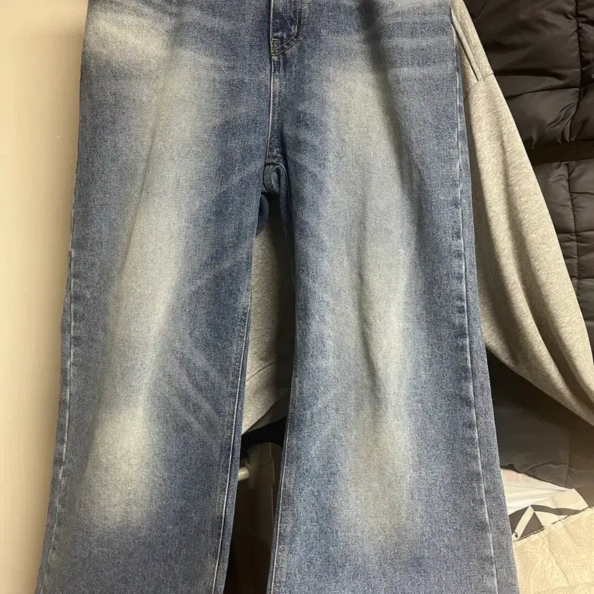 [BUNJANG] Arkham Washed Denim Jeans / 아캄 청바지 데님바지