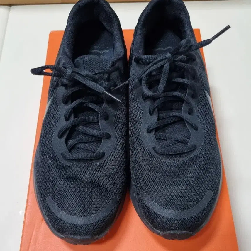 [BUNJANG] Nike Revolution Running Shoes 280mm / 나이키 레볼루션 운동화 280mm