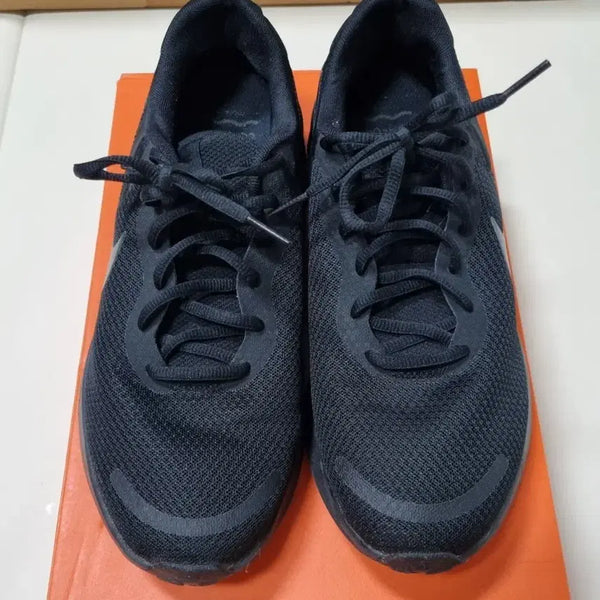 [BUNJANG] Nike Revolution Running Shoes 280mm / 나이키 레볼루션 운동화 280mm