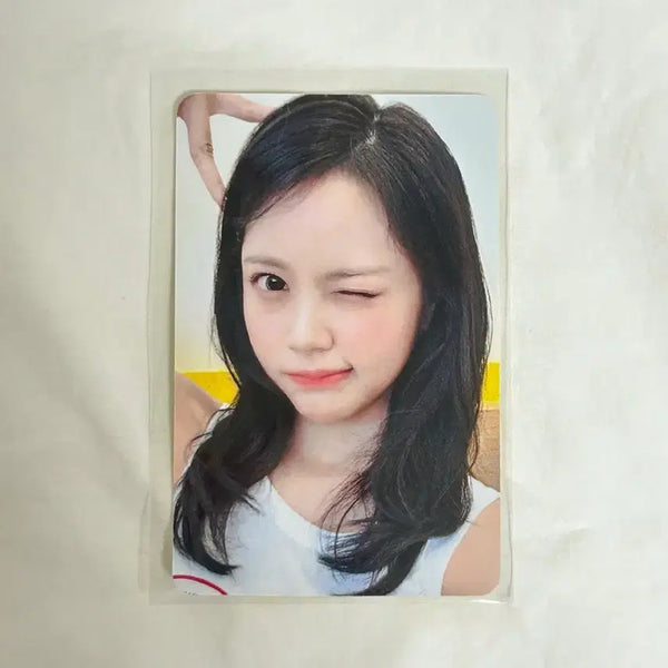 [BUNJANG] HATS TO HEARTS Carmen Musinsa Lucky Draw Photocard / 하츠투하츠 하투하 카르멘 무신사 럭키드로우 럭드 포카 미공포