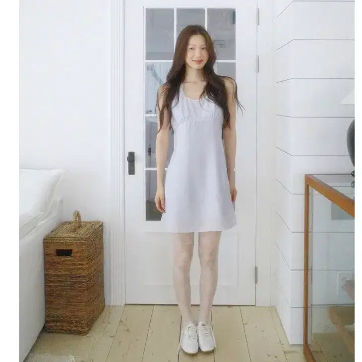 [BUNJANG] Flowii Shirring Lace Dress / 플로이 flowii 셔링 레이스 드레스 shirring lace dres