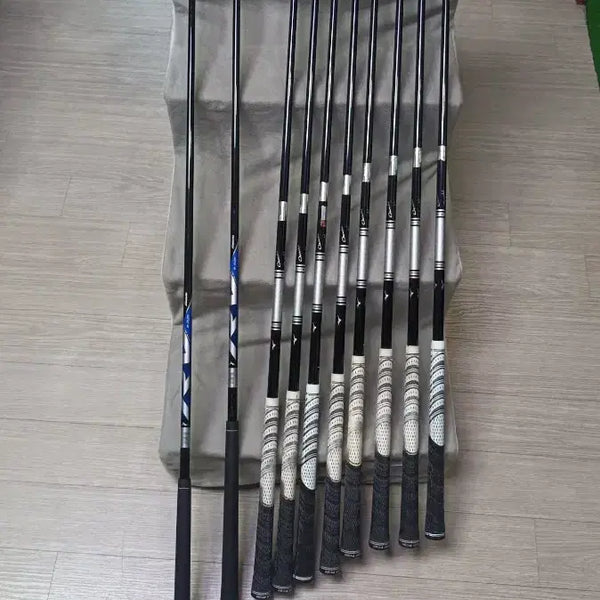 [BUNJANG] Mizuno Full Golf Club Set (8 Irons, Wood, Utility) / 아이언 8개,우드,유틸(미즈노)