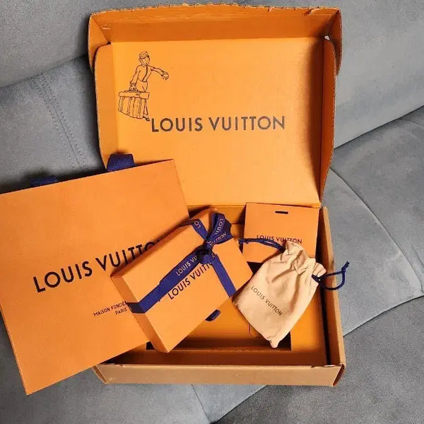 [BUNJANG] Louis Vuitton V Logo Gold Bracelet Packaging Set / 6-3)루이비통팔찌악세사리 박스쇼핑백더스트풀셋(개별구매 가능)