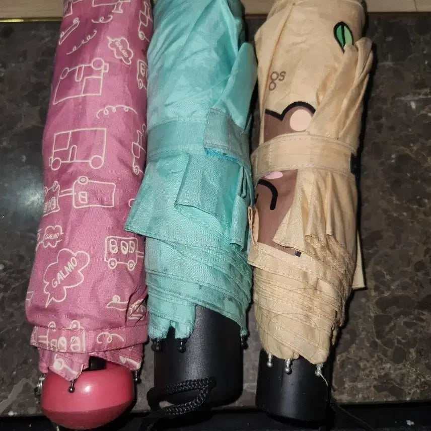 [BUNJANG] Folding Umbrella Set of 3 / 접이식 우산 3개 세트입니다