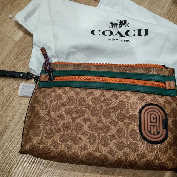 [BUNJANG] Coach Academy Pouch Signature Canvas Khaki Clutch / 코치 아카데미 파우치 시그니처 캔버스 카키 클러치
