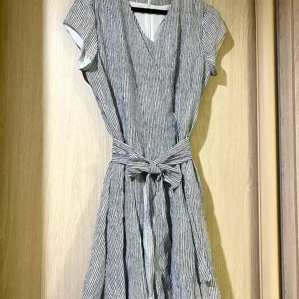 [BUNJANG] MOJO.S.FINE Striped Short-Sleeve Wrap Dress / 모조에스핀 스트라이프 반팔 랩 원피스 벨트 브이넥 캡소매 플레어 하객룩