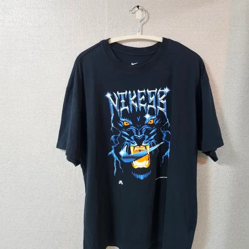 [BUNJANG] Nike SB Tiger Graphic Short Sleeve T-Shirt Black / 나이키 SB 호랑이 반팔 티셔츠 블랙