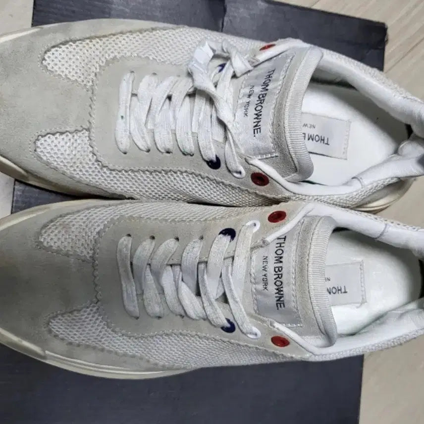 [BUNJANG] Thom Browne Grey Suede Mesh Sneakers Size 42 / 톰브라운 그레이 스웨이드 메쉬 스니커즈 42 270mm 정도 상태좋음