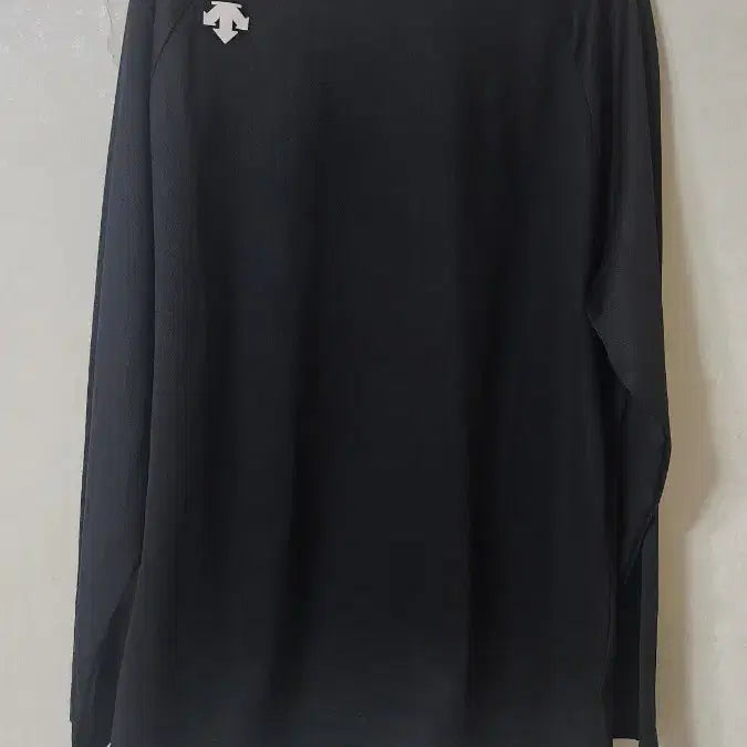 [BUNJANG] Descente Baseball Long Sleeve T-Shirt XL Black Polyester / 데상트 베이스볼 긴팔 티셔츠 XL