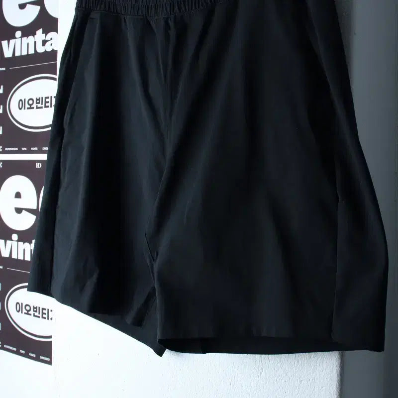 [BUNJANG] Uniqlo Poly Banding Shorts Pants (Black) / (M-L) 유니클로 반바지 팬츠 밴딩 폴리 블랙-P10474