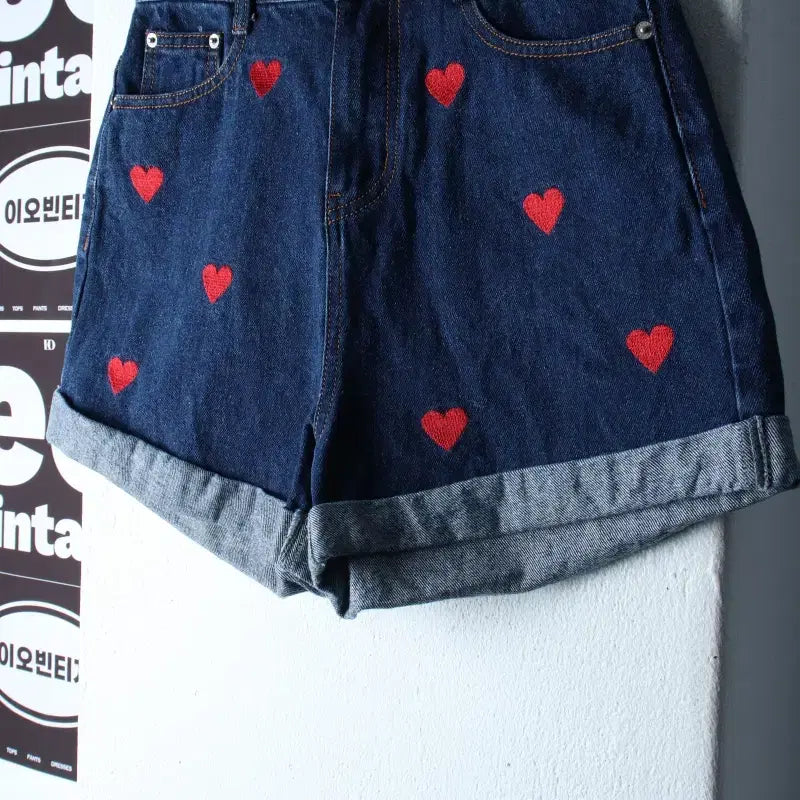 [BUNJANG] Roller Rolling Heart Embroidery Denim Shorts / W(M) 로라로라 반바지 팬츠 하트자수 데님 청 숏 키치-P10494