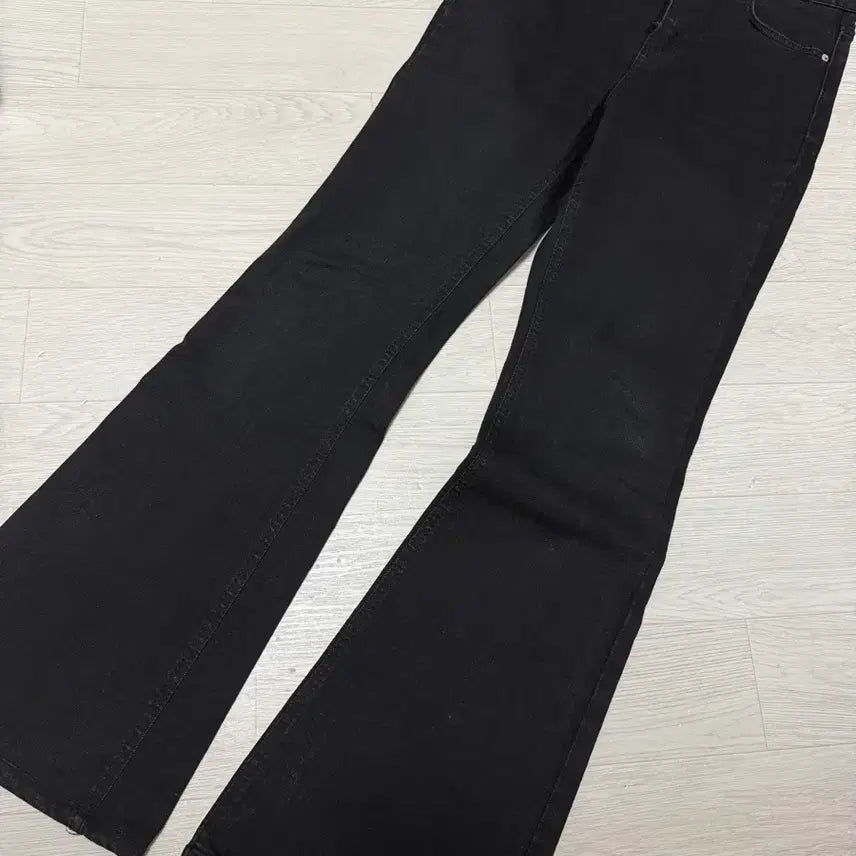 [BUNJANG] Black Bootcut Pants / 블랙 부츠컷 팬츠