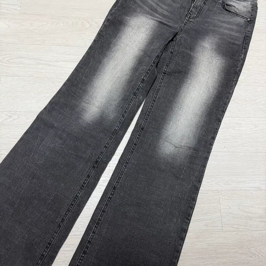 [BUNJANG] Black Washed Bootcut Pants / 흑청 워싱 부츠컷 팬츠