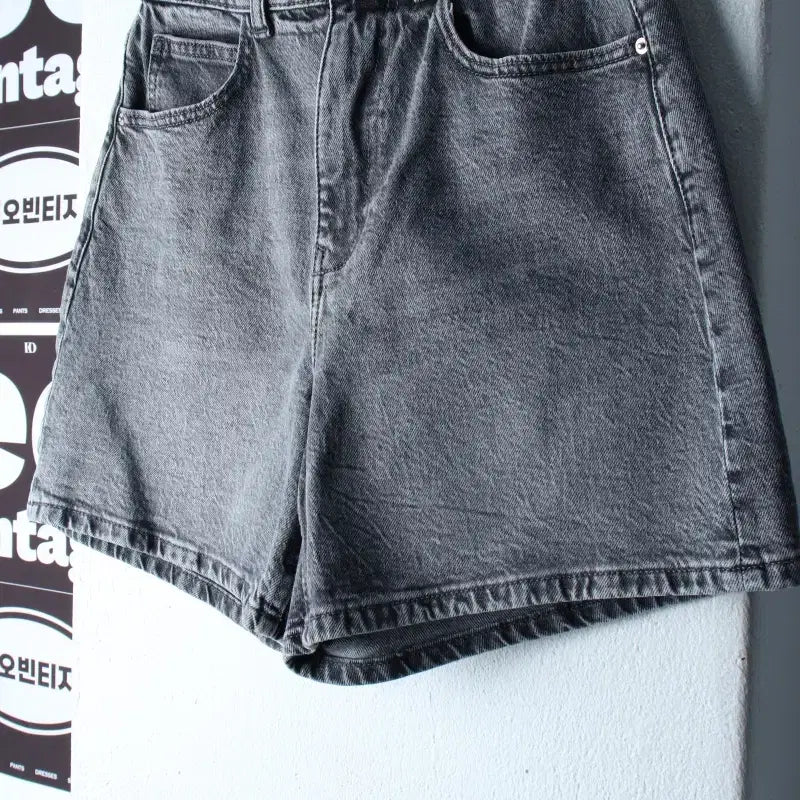 [BUNJANG] Zara Bermuda Denim Shorts / W(S) 자라 반바지 팬츠 버뮤다 데님 흑청 숏-P10515
