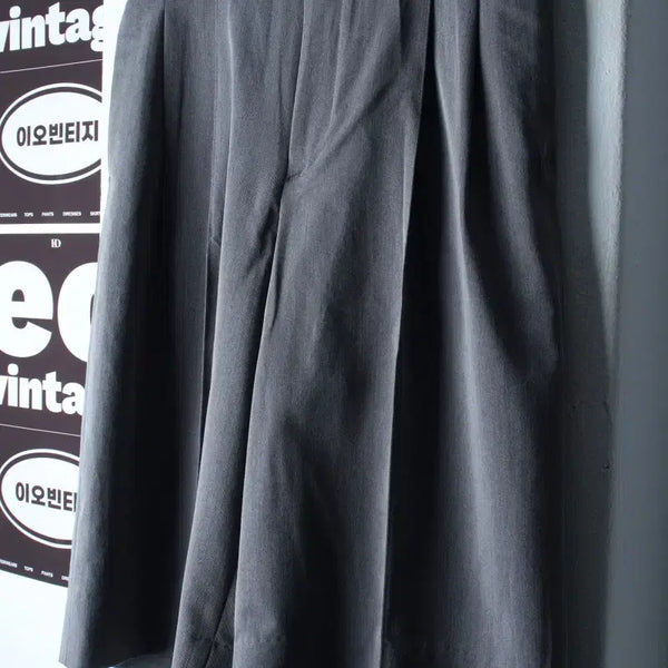 [BUNJANG] Brand Vintage Two-Tuck Slacks Shorts Grey Normcore / (S) 브랜드빈티지 반바지 팬츠 투턱 슬랙스 그레이 놈코어-P10533