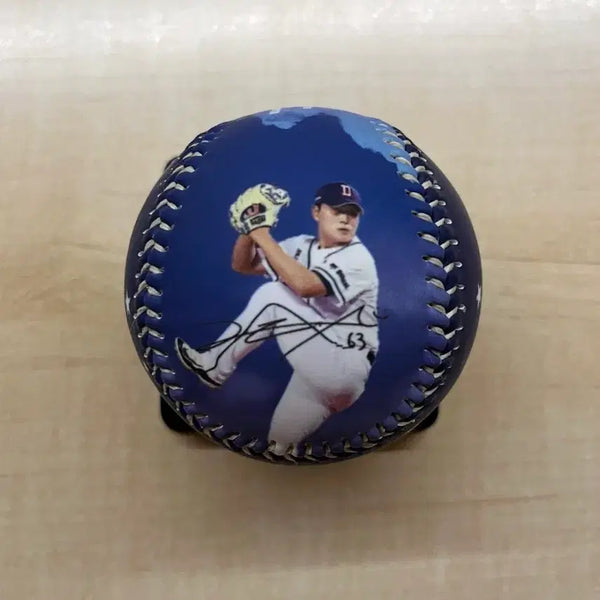 [BUNJANG] Kim Taek-yeon Rookie Record Autographed Baseball / 김택연 고졸 신인 최다세이브 기념구 싸인볼