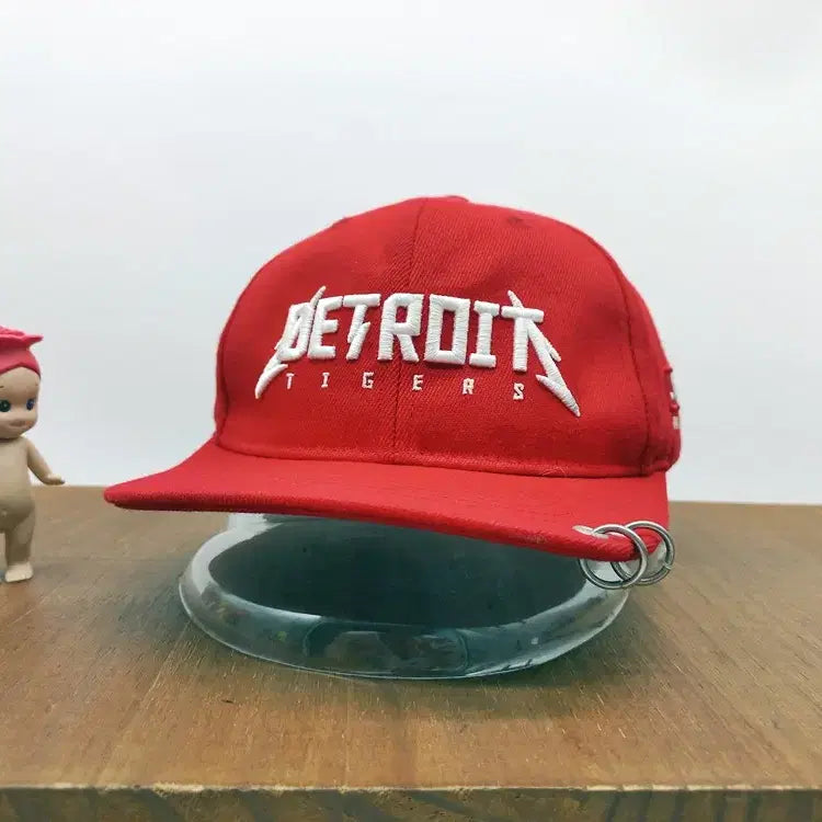 [BUNJANG] MLB Kids Piercing Ball Cap Detroit Tigers Red / MLB 키즈 피어싱 볼캡 디트로이트 타이거스 레드