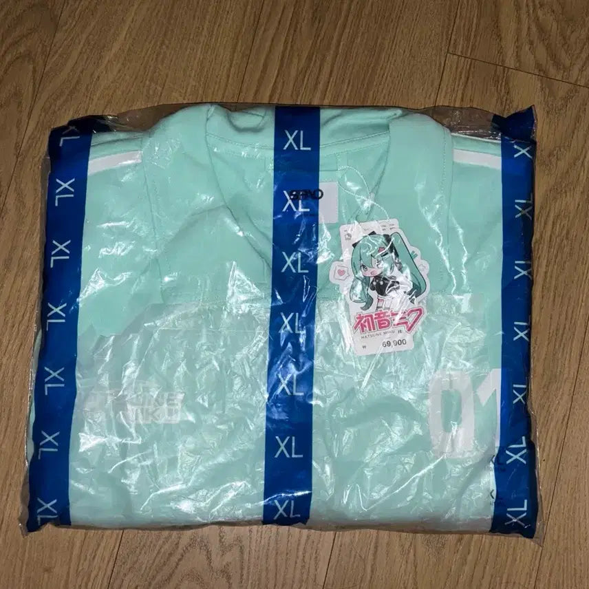 [BUNJANG] SPAO Hatsune Miku Track Jacket XL Mint / 미쿠 스파오 트랙자켓 XL 민트