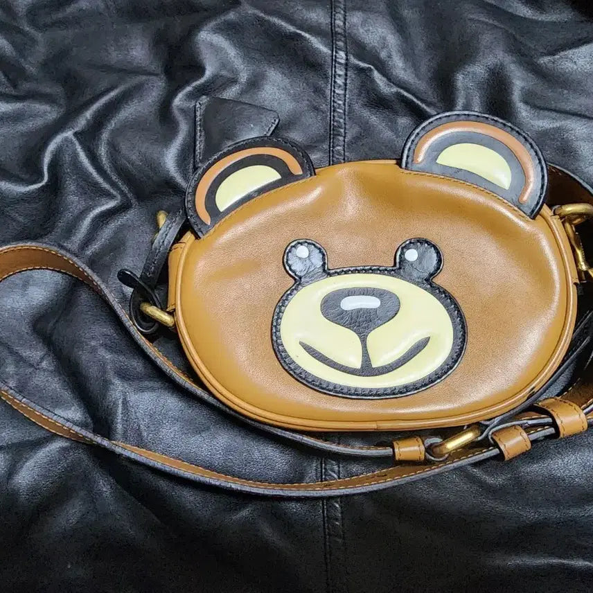 [BUNJANG] Moschino Teddy Bear Crossbody Bag / 모스키노 테디베어 크로스백