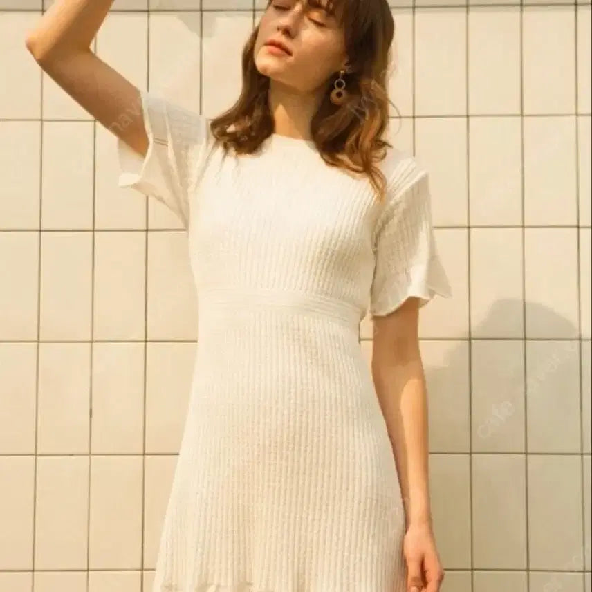 [BUNJANG] Monts Round Neck Flare Onepiece Ivory / 몬츠 monts round neck flare onepiece ivory