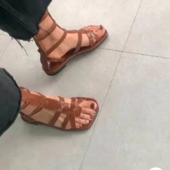[BUNJANG] Brown Gladiator Sandals (Size 240/245) / 글래디샌들 240.245 브라운