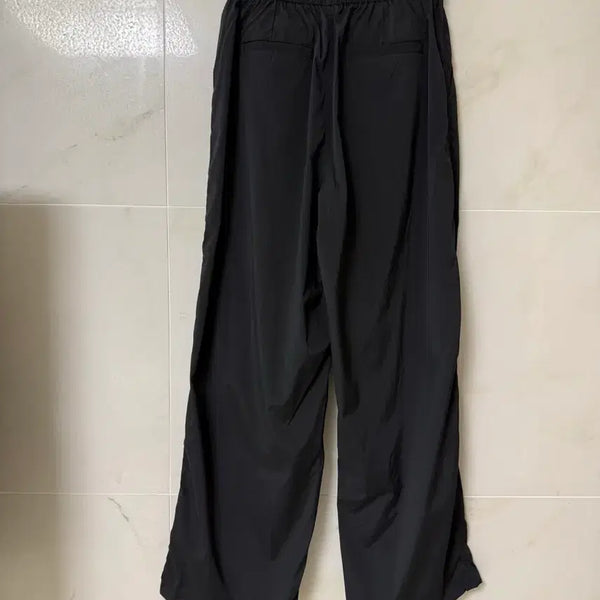 [BUNJANG] SPAO Black Parachute Pants / 새상품/택있음) 스파오 블랙 파라슈트 팬츠